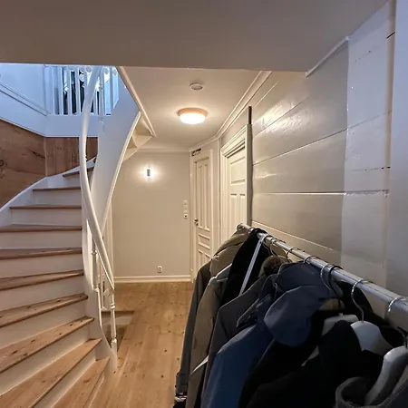 Sjarmerende Bolig Like Ved Togstasjonen Alloggio in famiglia Bergen