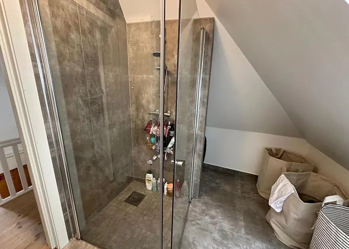 Sjarmerende Bolig Like Ved Togstasjonen Accommodatie bij particulieren